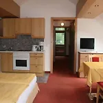 Garni Hainbacherhof فندق 3*