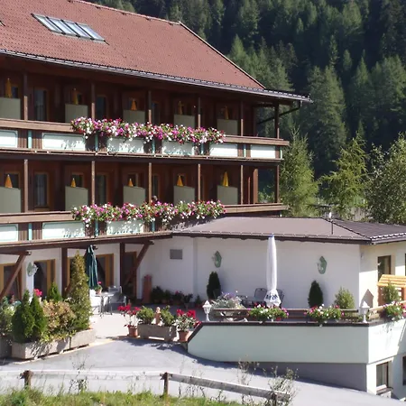 Garni Hainbacherhof Зёльден