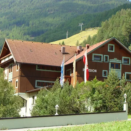 Garni Hainbacherhof Зёльден