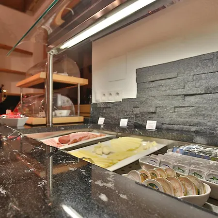 咖尼海因巴奇尔豪富酒店 索尔登