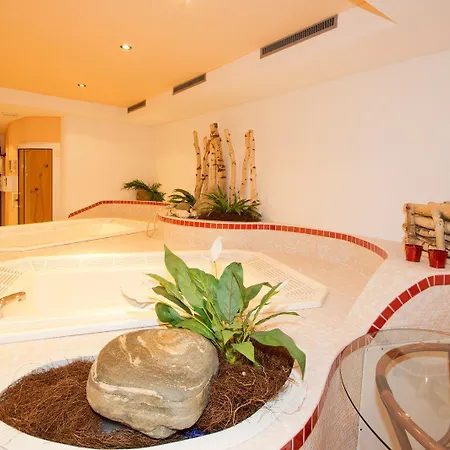 酒店 咖尼海因巴奇尔豪富酒店