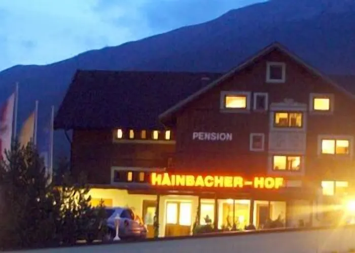 酒店 咖尼海因巴奇尔豪富酒店