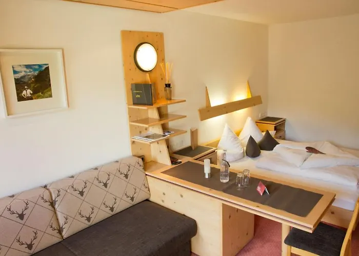 酒店 咖尼海因巴奇尔豪富酒店 3*